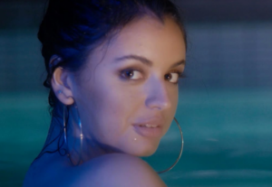 makna-lagu-foolish-rebecca-black